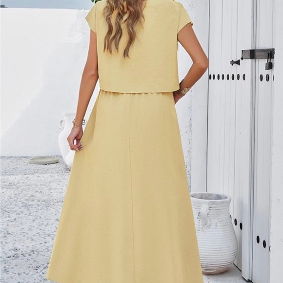 NWOT never worn two piece set. Skirt and blouse. Super Cute!! - Picture 3 of 6